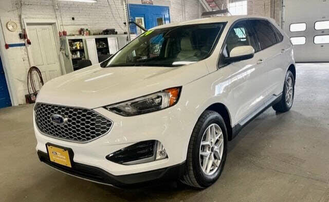 2024 FORD Edge