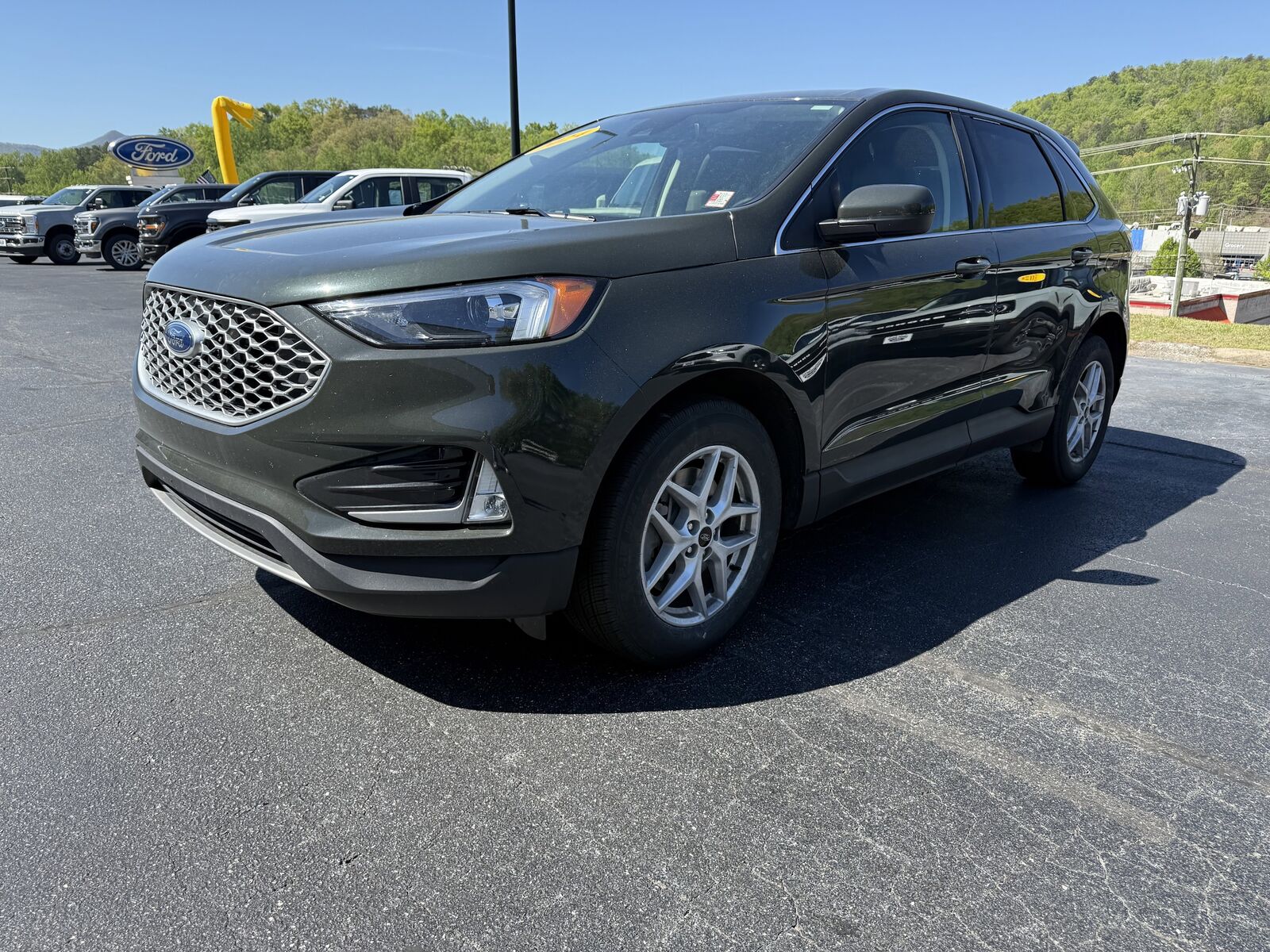 2024 FORD Edge