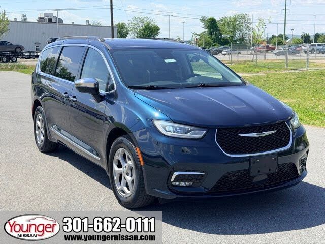 2022 CHRYSLER Pacifica