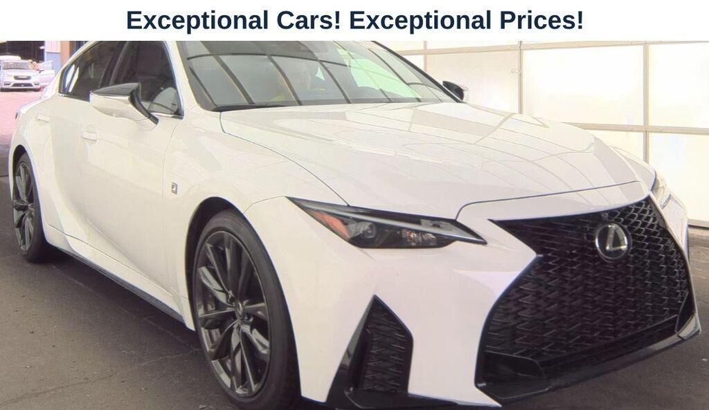 2023 LEXUS IS