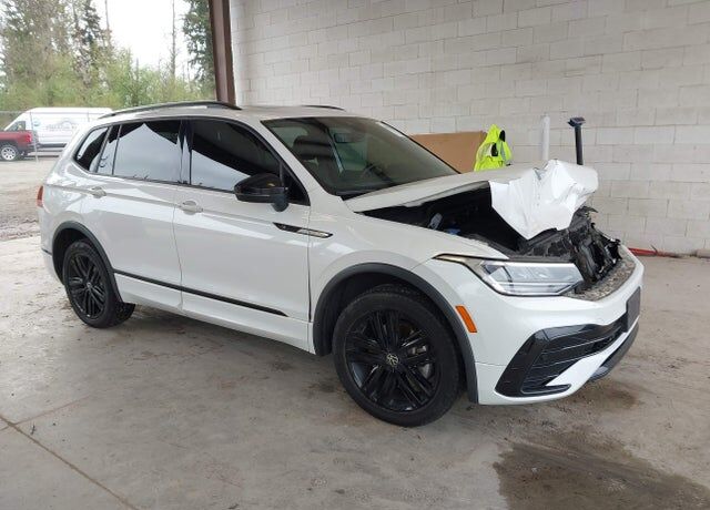 2022 VOLKSWAGEN Tiguan