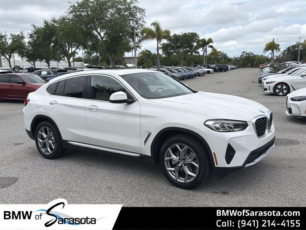 2025 BMW X4