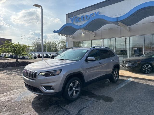2019 JEEP Cherokee