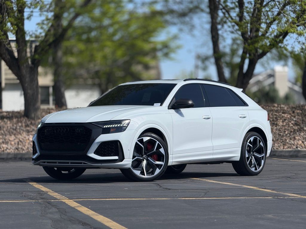 2021 AUDI RS Q8