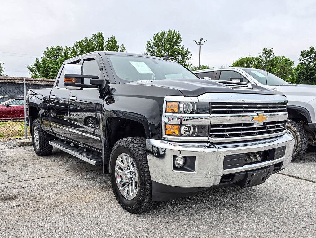 2017 CHEVROLET Silverado