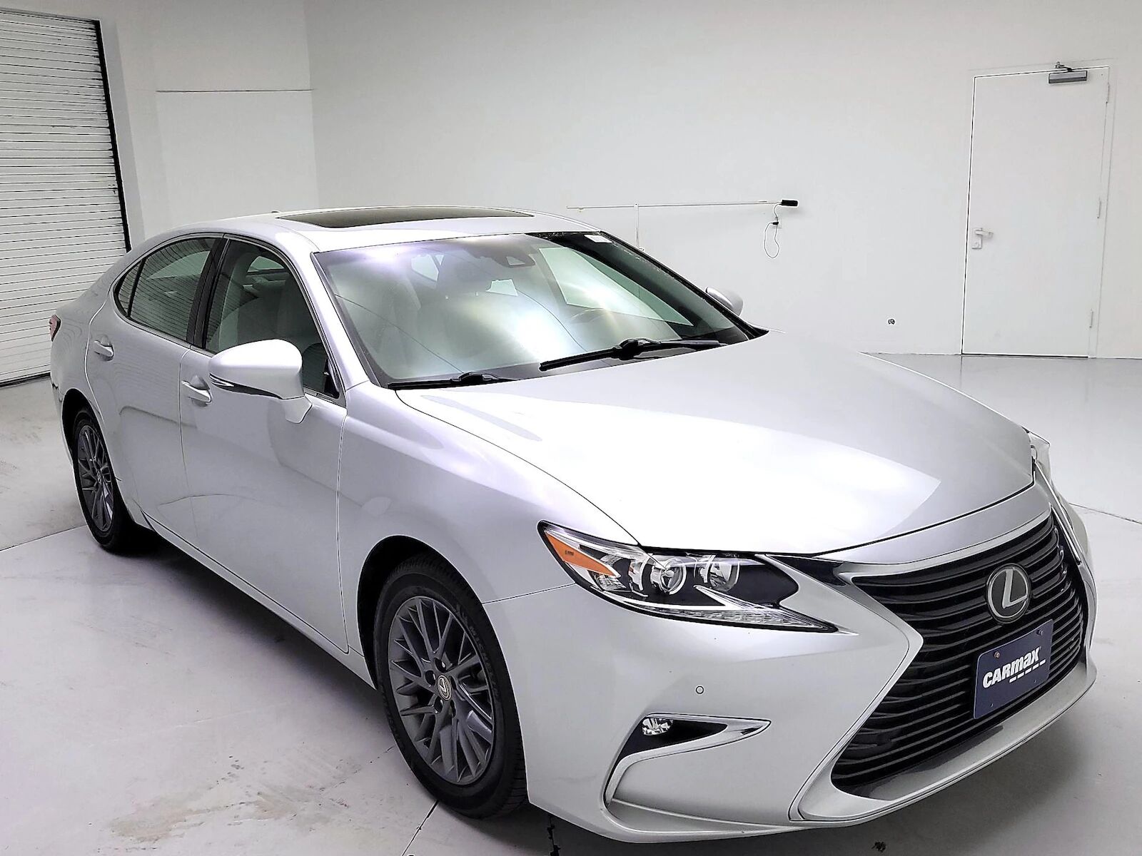 2018 LEXUS ES