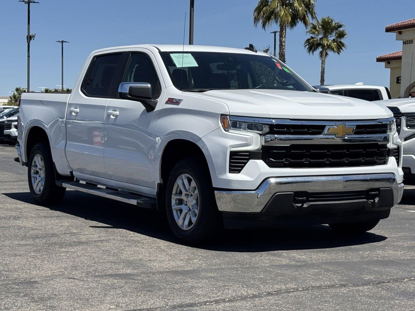 2025 CHEVROLET Silverado