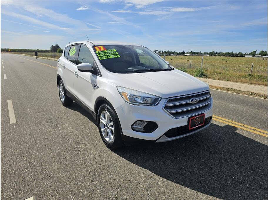 2017 FORD Escape