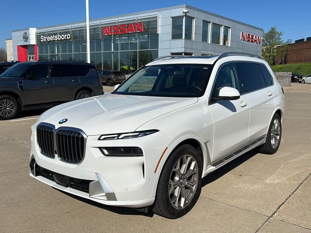2025 BMW X7