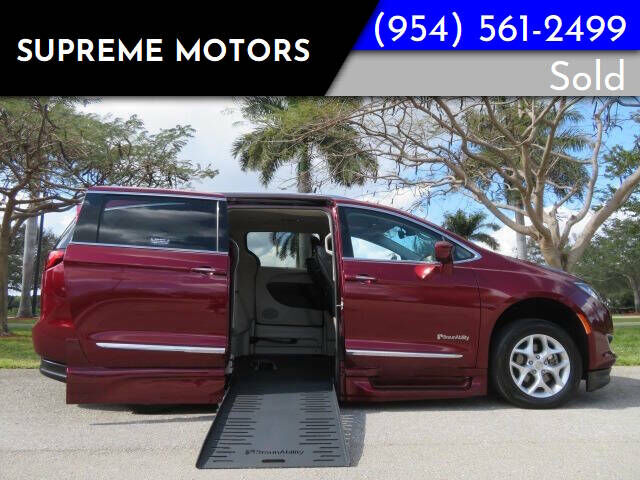 2020 CHRYSLER Pacifica