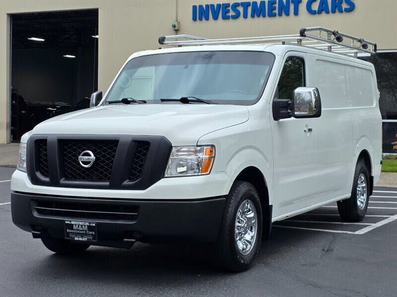 2018 NISSAN NV