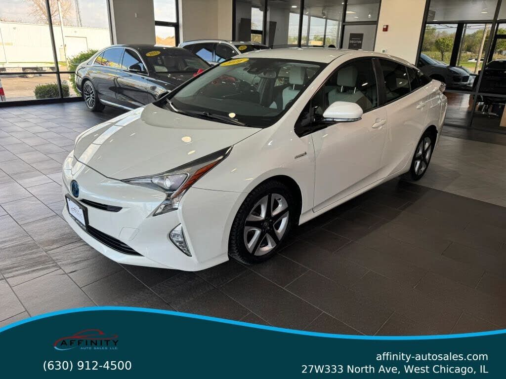 2016 TOYOTA PRIUS