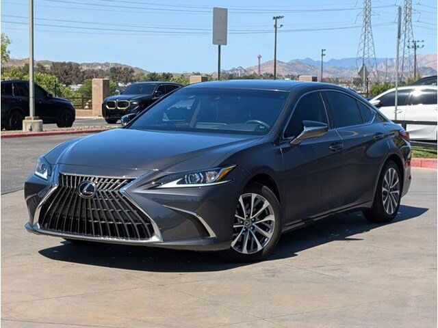 2022 LEXUS ES