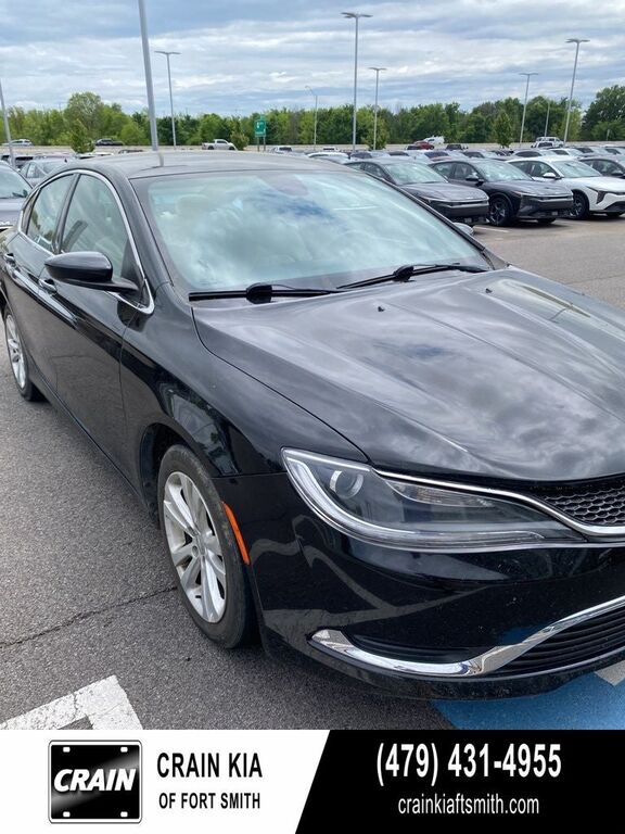 2015 CHRYSLER 200
