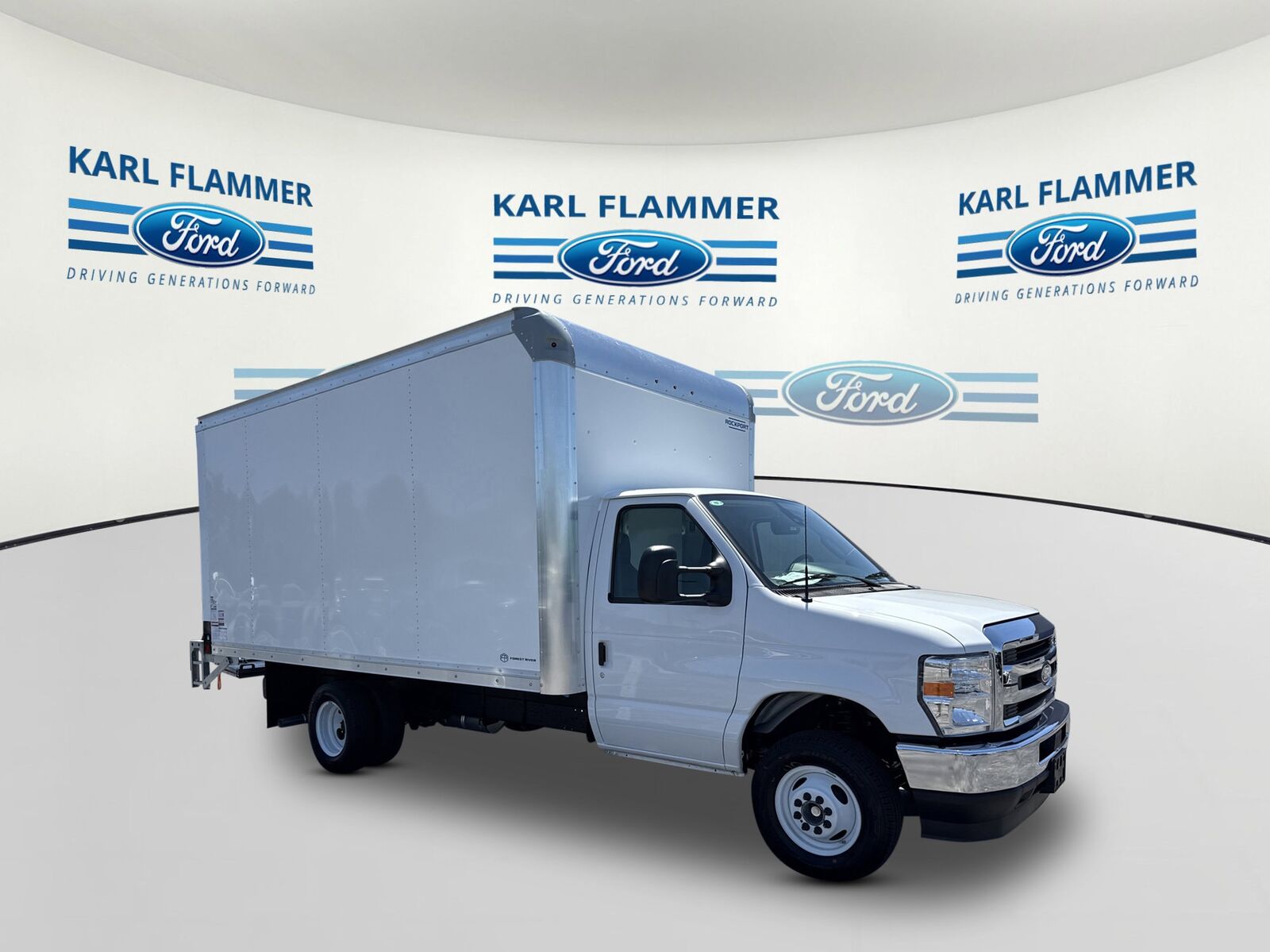 2026 FORD E-450