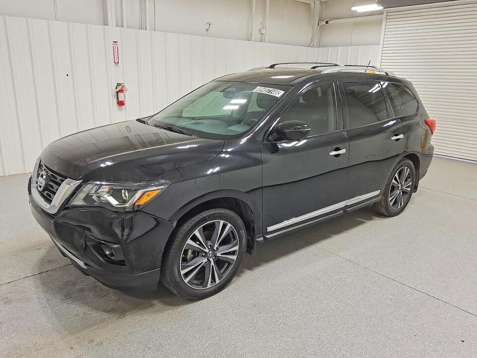 2017 NISSAN Pathfinder