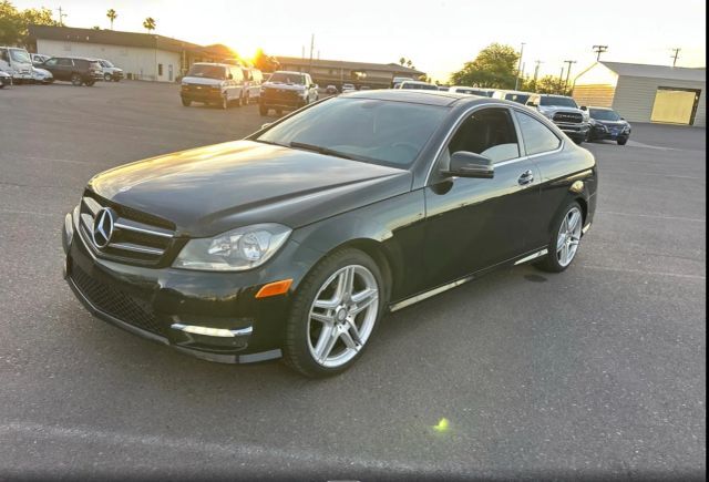 2015 MERCEDES-BENZ C-Class