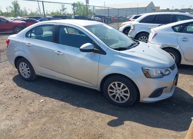 2017 CHEVROLET Sonic