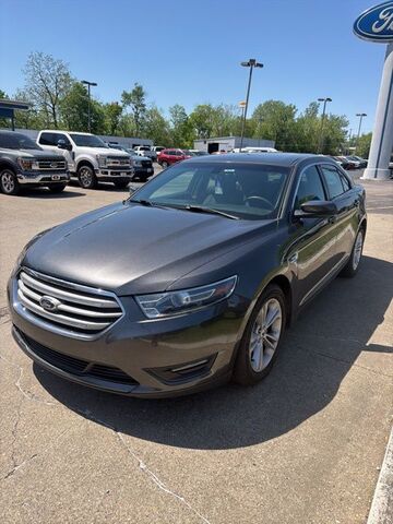 2015 FORD Taurus