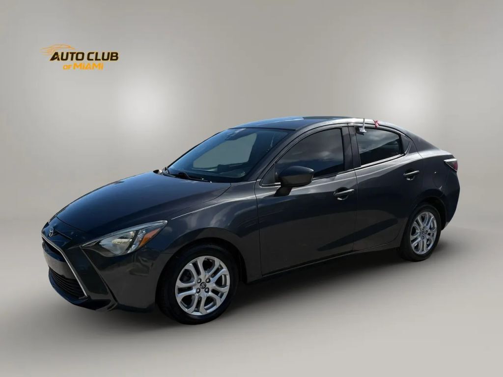 2017 TOYOTA Yaris