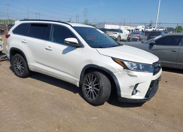 2018 TOYOTA Highlander