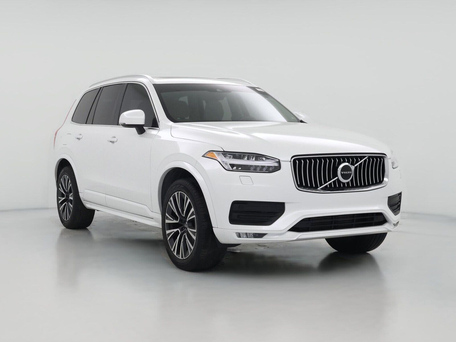 2022 VOLVO XC90