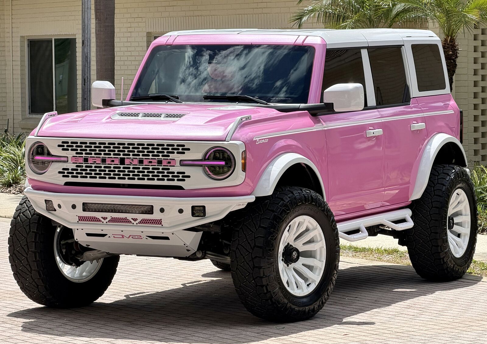 2025 FORD Bronco