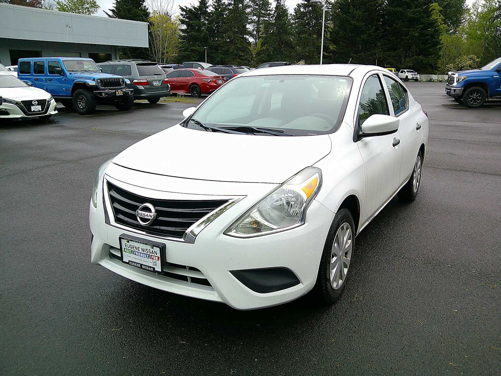 2017 NISSAN Versa