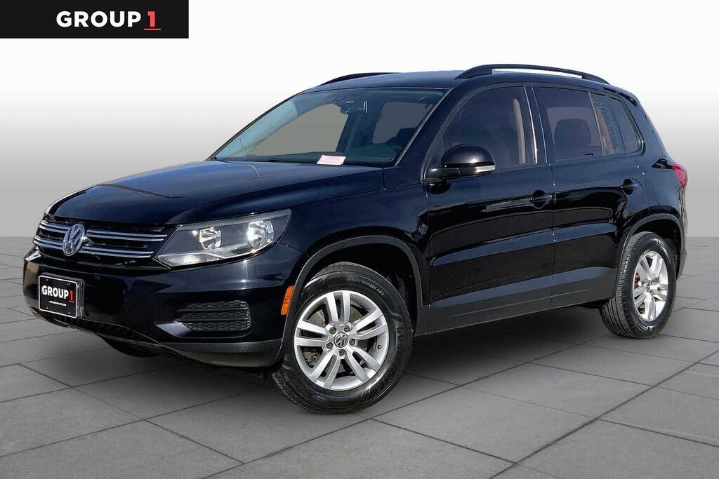 2017 VOLKSWAGEN Tiguan