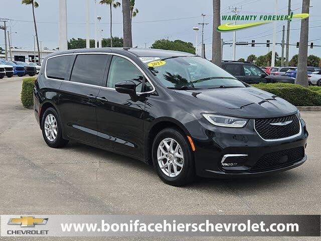 2023 CHRYSLER Pacifica