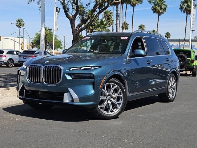 2025 BMW X7