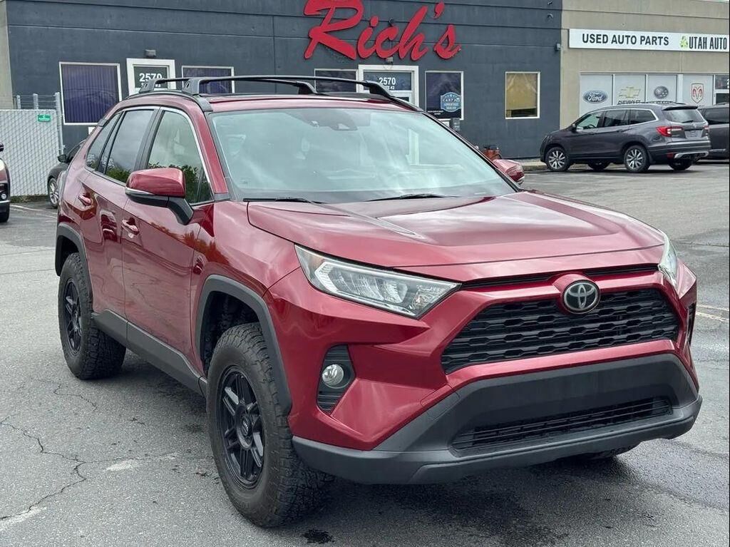 2019 TOYOTA RAV4