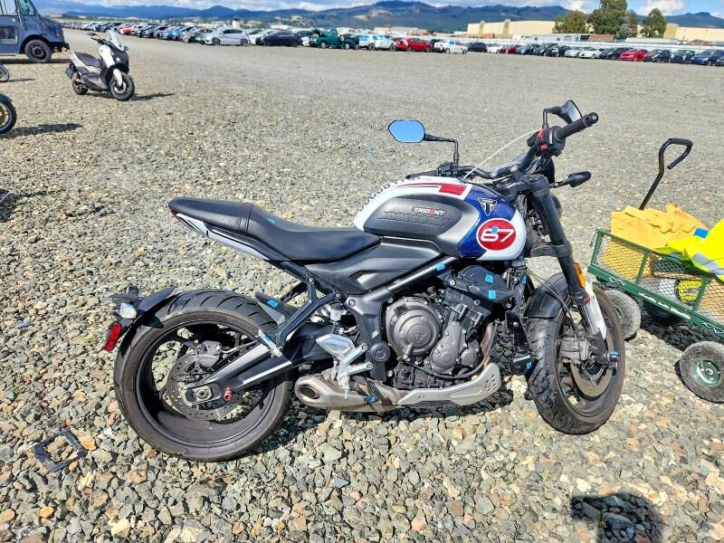 2025 TRIUMPH Trident