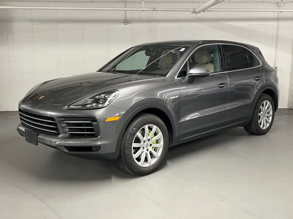 2021 PORSCHE Cayenne