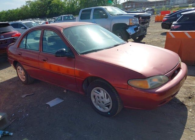 1998 FORD Escort