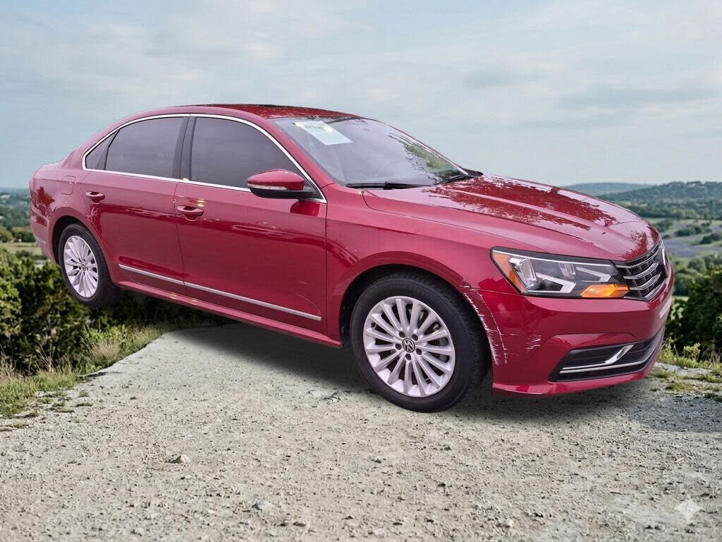 2017 VOLKSWAGEN Passat