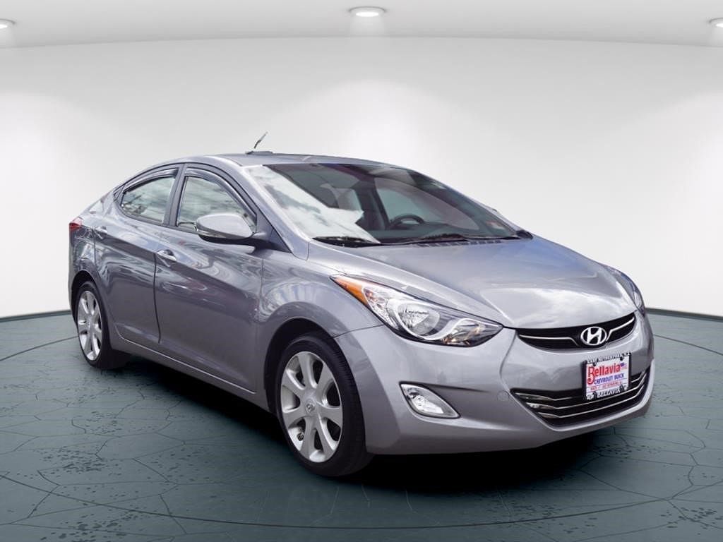 2012 HYUNDAI Elantra