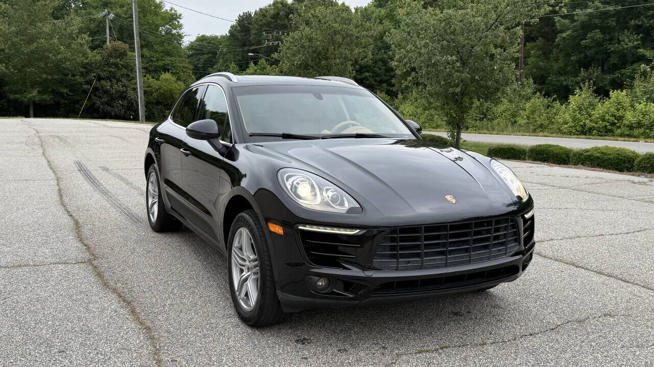 2015 PORSCHE Macan