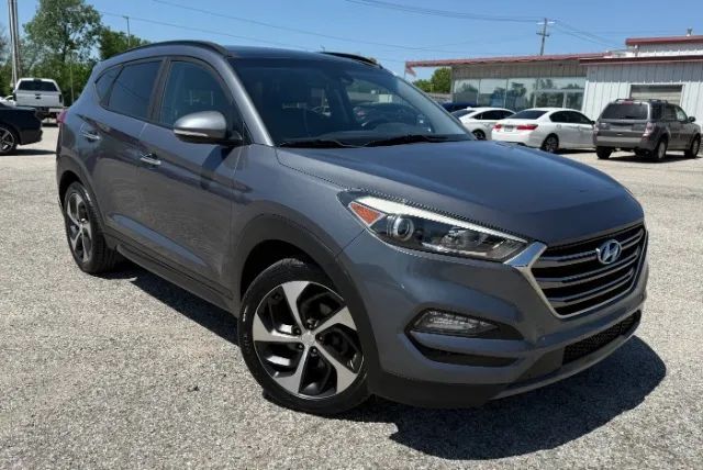 2016 HYUNDAI Tucson