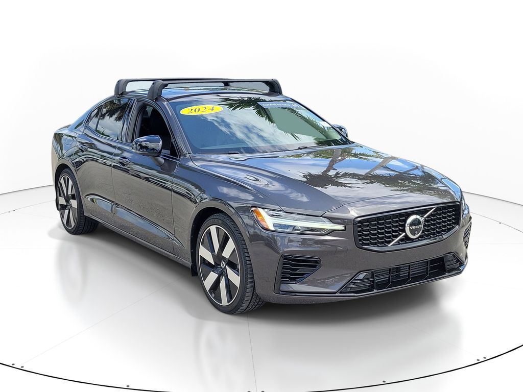 2024 VOLVO S60
