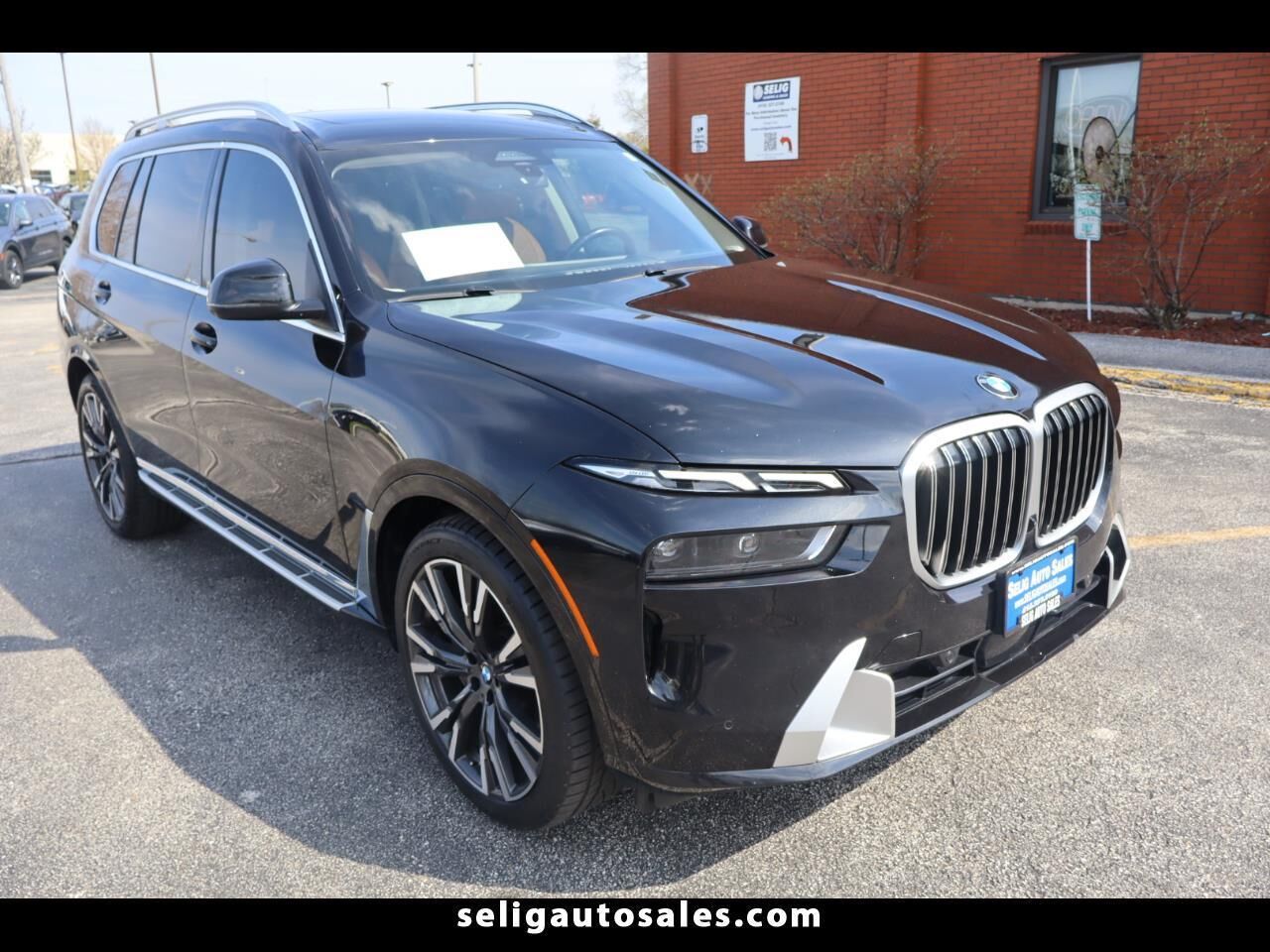 2023 BMW X7