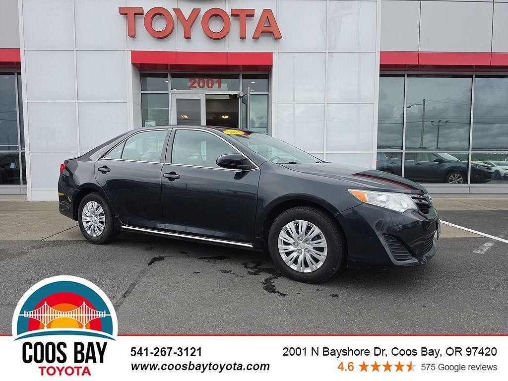 2013 TOYOTA Camry