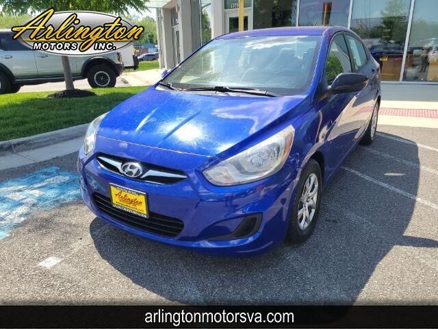 2013 HYUNDAI Accent