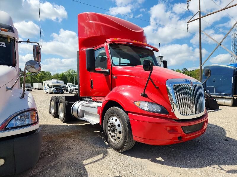 2018 INTERNATIONAL RH613