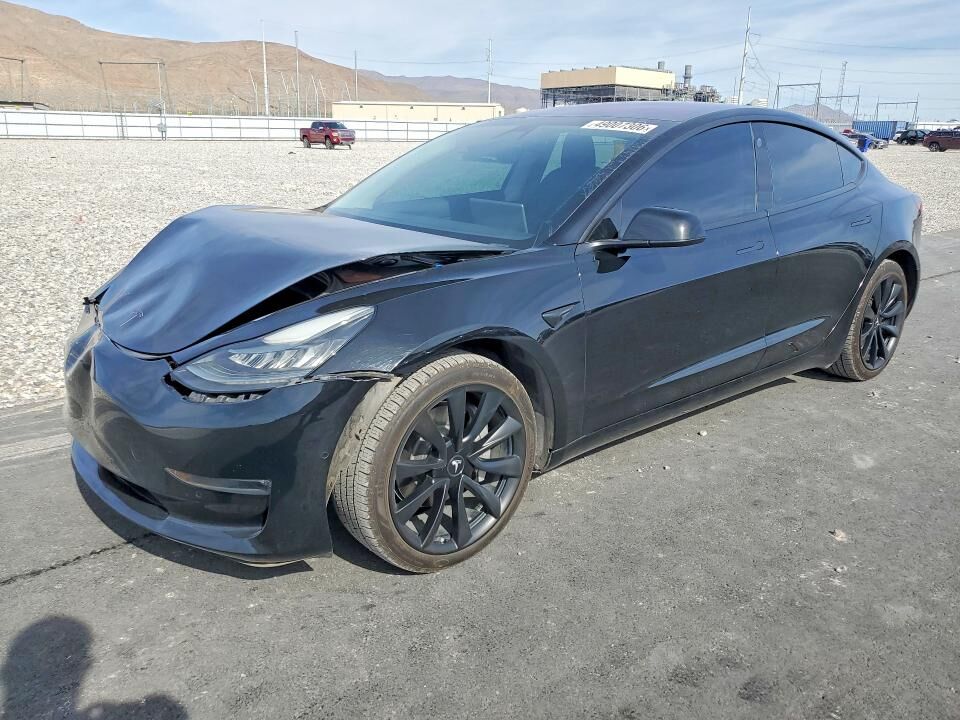 2018 TESLA Model 3