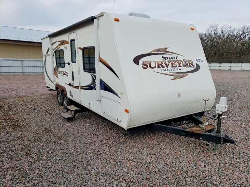 2011 FOREST RIVER Surveyor