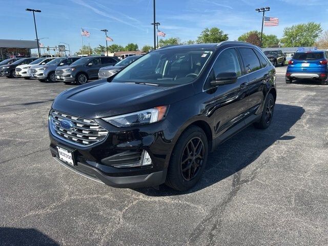 2022 FORD Edge