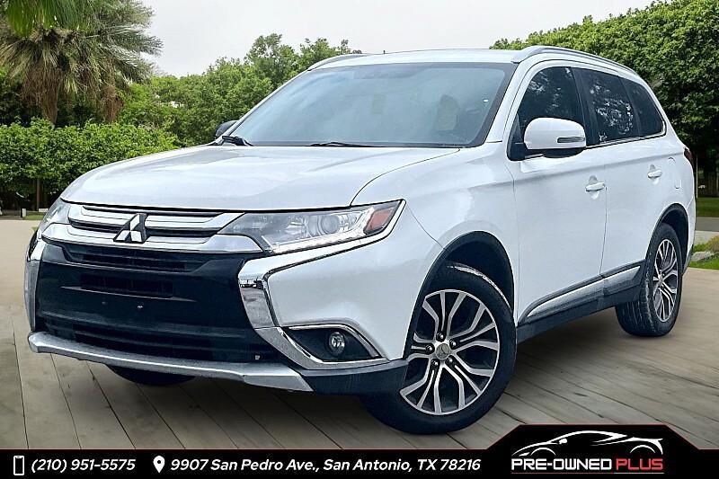 2017 MITSUBISHI Outlander