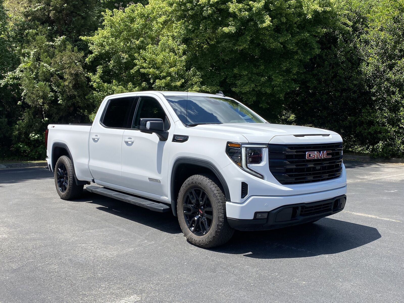 2024 GMC Sierra