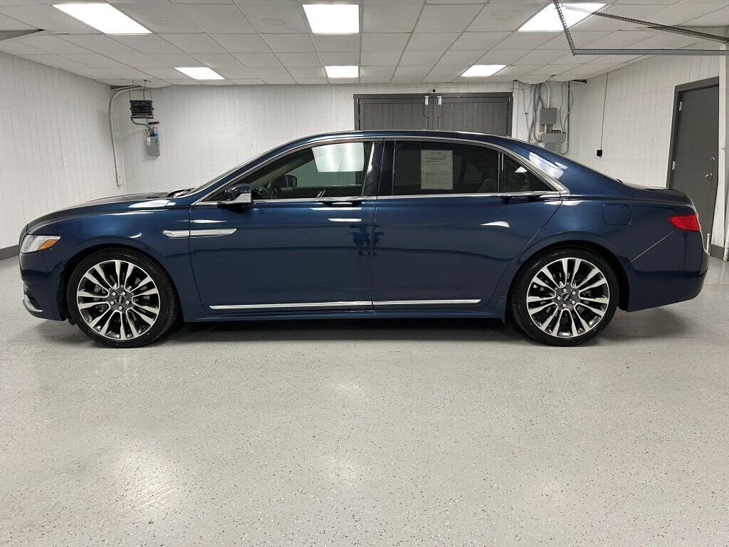 2017 LINCOLN Continental